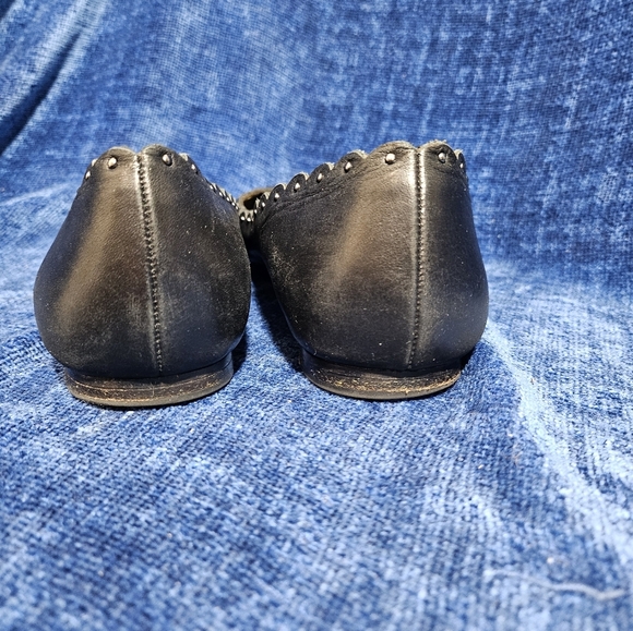 Coach Black Leather Scallop Edge Stud Flats US 8.5 - Picture 5 of 7